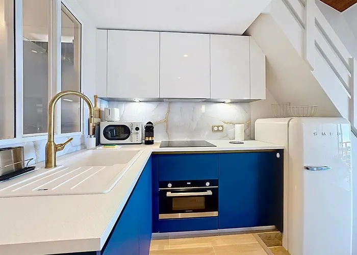 Vue Exceptionnelle Avec Parking Au Port De Lägenhet *