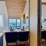 Appartamento Vue Exceptionnelle Avec Parking Au Port De
