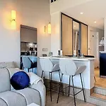 Appartamento Vue Exceptionnelle Avec Parking Au Port De