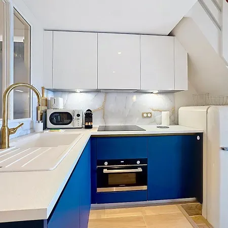 Vue Exceptionnelle Avec Parking Au Port De Apartman *
