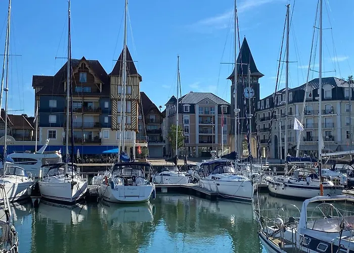 Vue Exceptionnelle Avec Parking Au Port De Apartment *