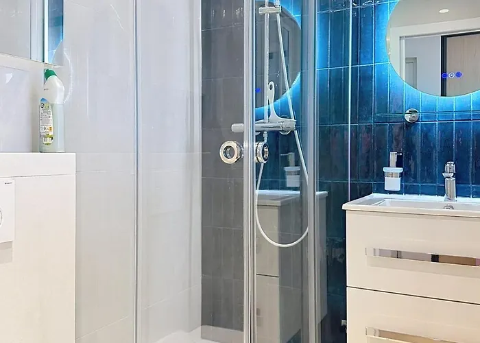 Vue Exceptionnelle Avec Parking Au Port De Apartment